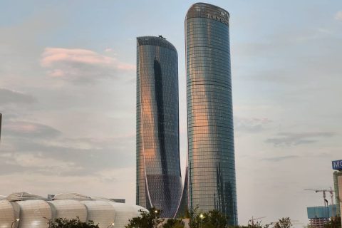 商标侵权是如何定义的，只要名称相同就算是侵权吗？